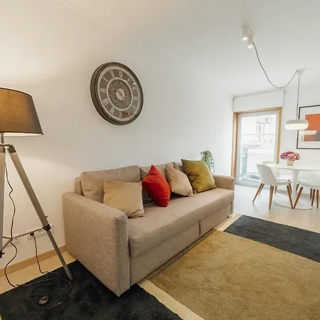 Apartment Stylish Flat By Hosty