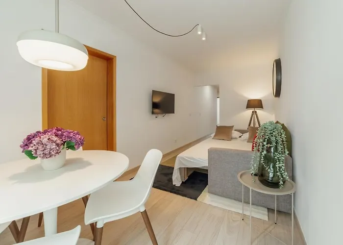 Stylish Flat By Hosty Apartment *