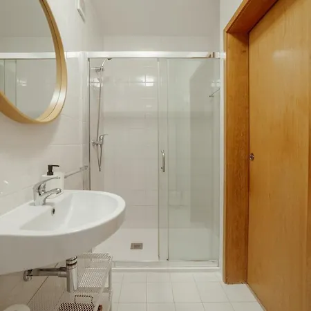 Stylish Flat By Hosty