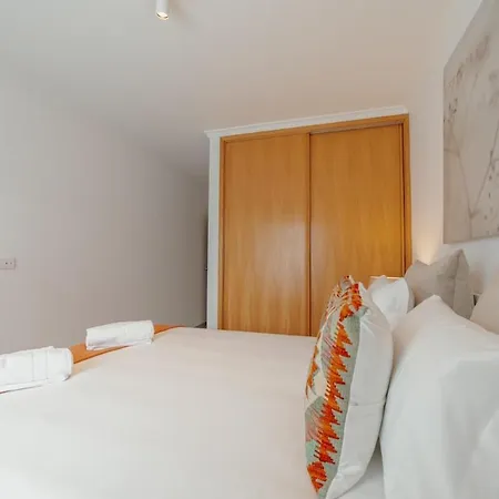 Stylish Flat By Hosty アパート