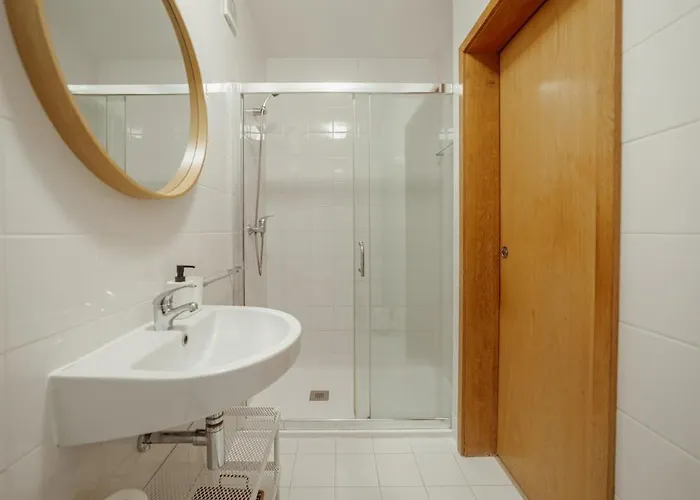 Stylish Flat By Hosty