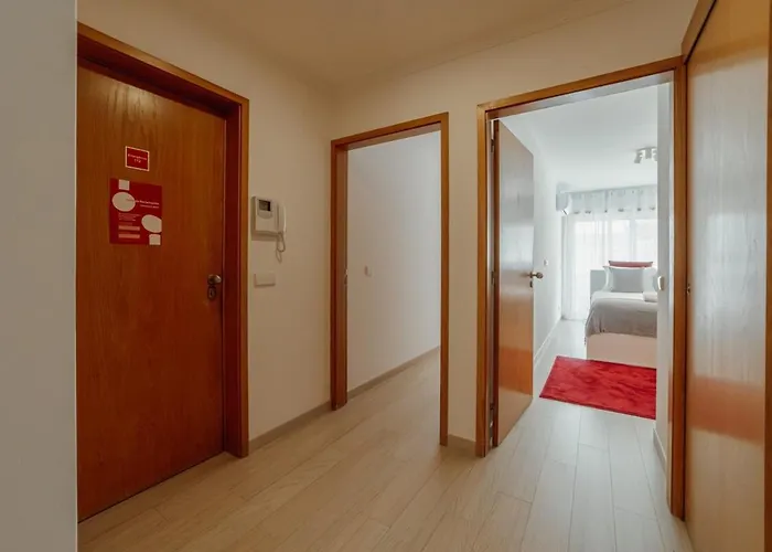 Stylish Flat By Hosty *