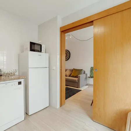 Apartment Stylish Flat By Hosty *
