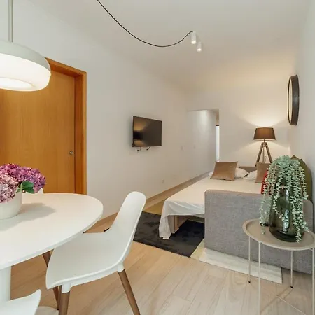 Stylish Flat By Hosty Apartment *