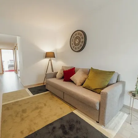 Apartment Stylish Flat By Hosty *