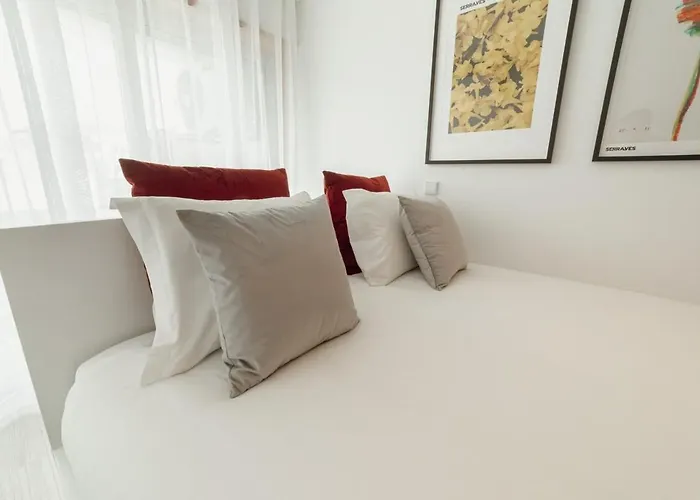 Stylish Flat By Hosty